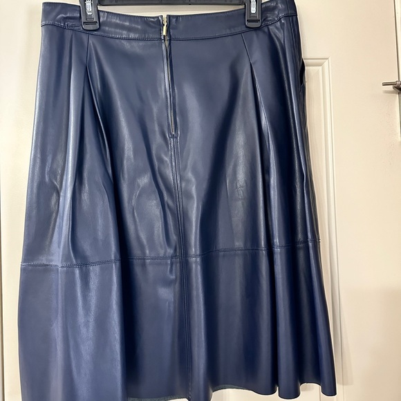 Theory Navy Blue Leather A-Line Knee-Length Skirt - Picture 1 of 4